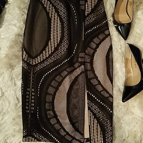 New bodycon black midi dress. - Picture 3 of 3
